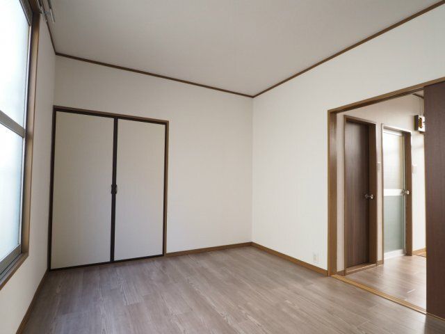 市川ハイツ ベッドルーム