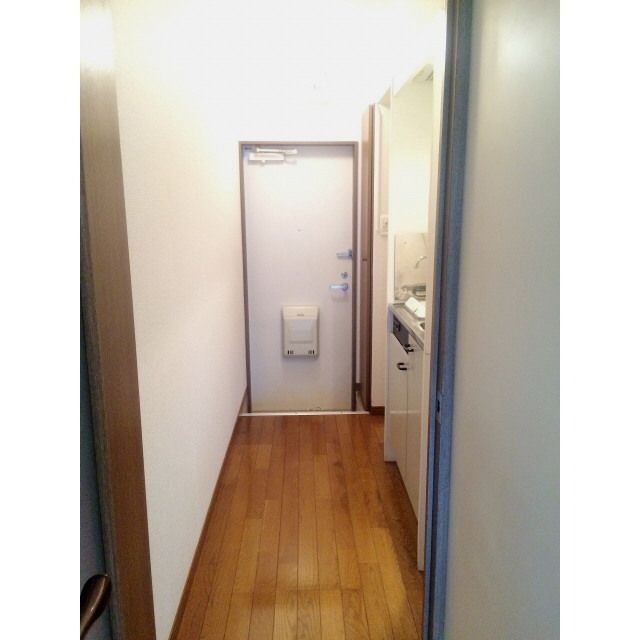 アムールK 玄関
