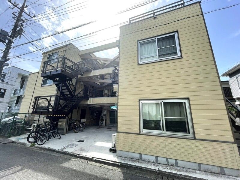 フラット町田 106号室 外観