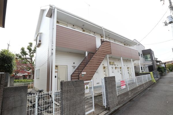 パークアベニューチェリーヒルズ 202号室 外観