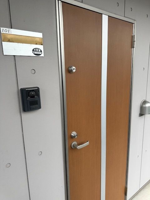 クレフラスト東淵野辺 玄関