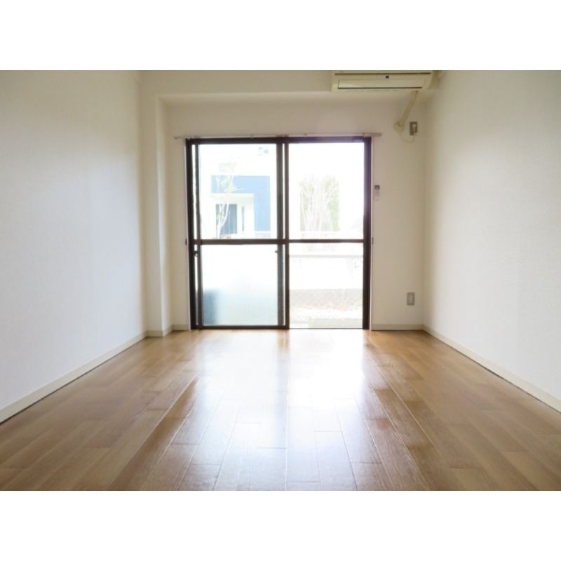 APARTMENT THE TAMA ベッドルーム