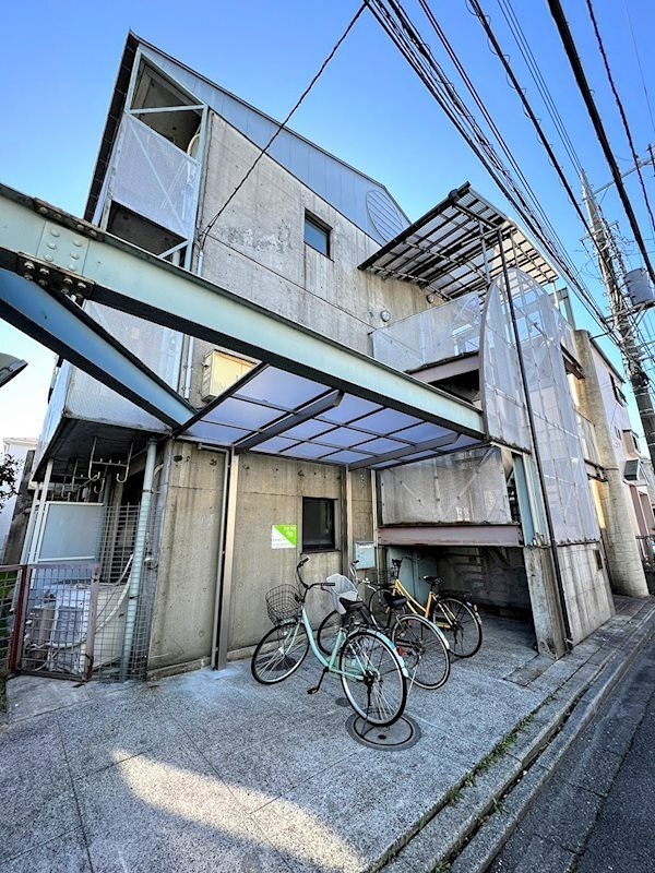 ドムス千代田 302号室 外観