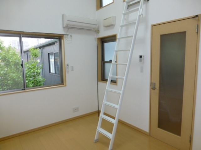 ロフト橋本 ベッドルーム