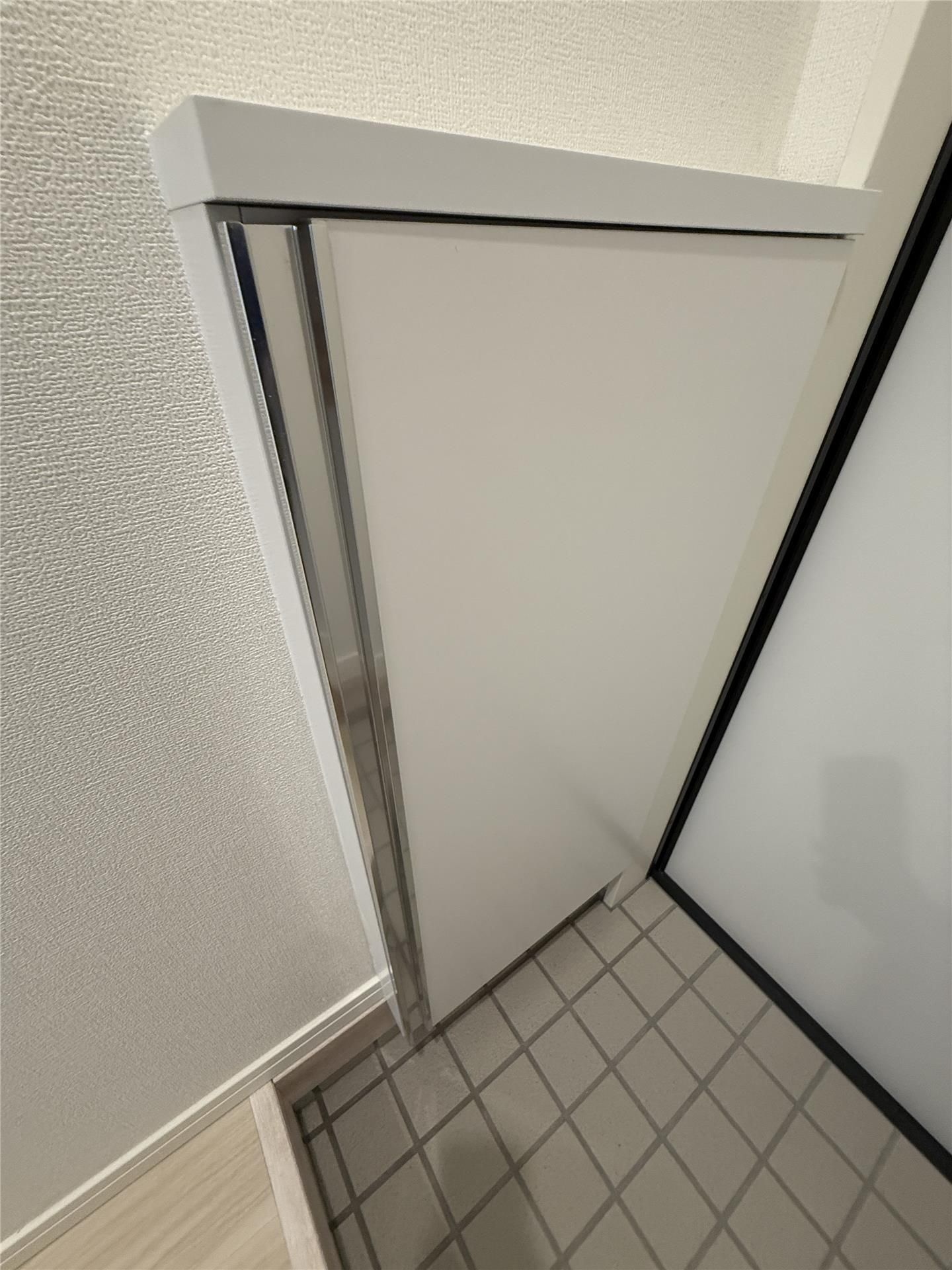 ラトゥール橋本 玄関