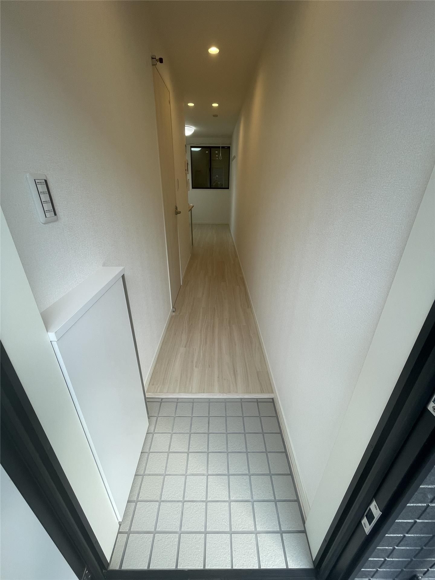 ラトゥール橋本 玄関