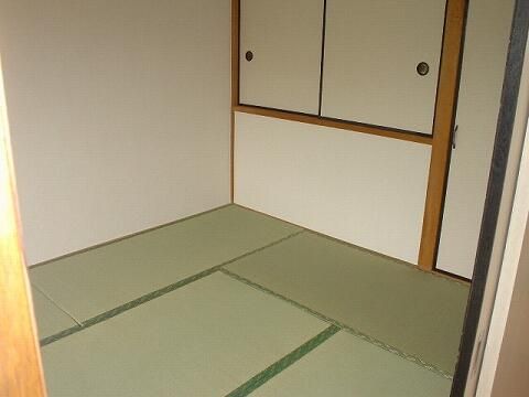 サンハイツ多摩 ベッドルーム