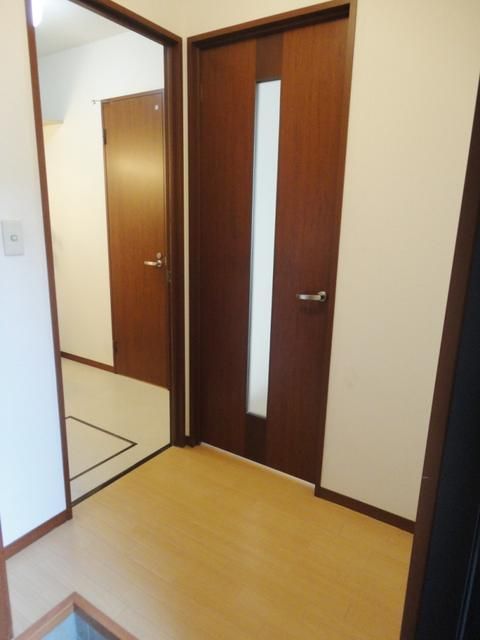 アクシス淵野辺 玄関