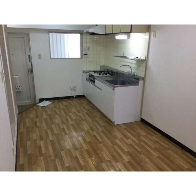 清新三興ハイツ 玄関