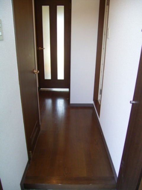 ハイツレインボー 玄関