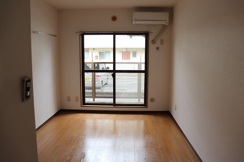 メゾンエスト リビング