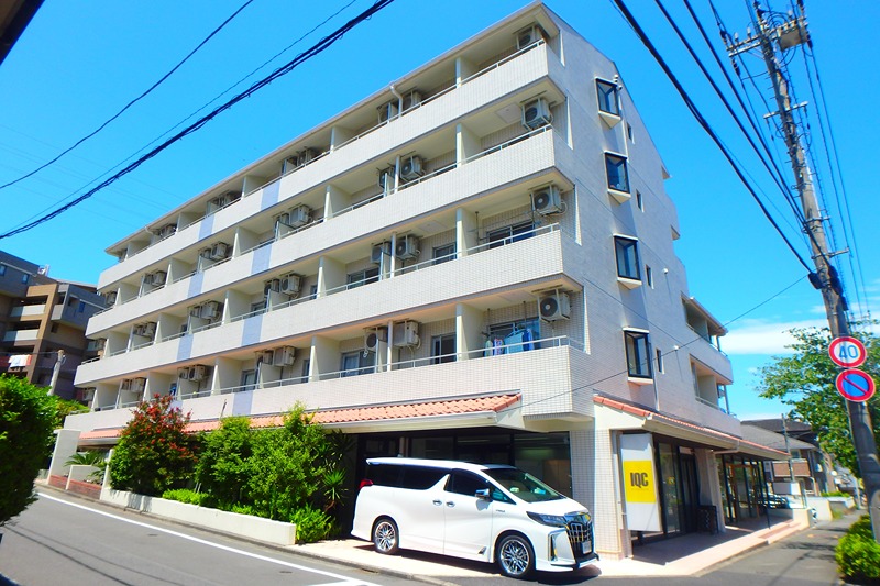 パストラーナ柏木  303号室 外観