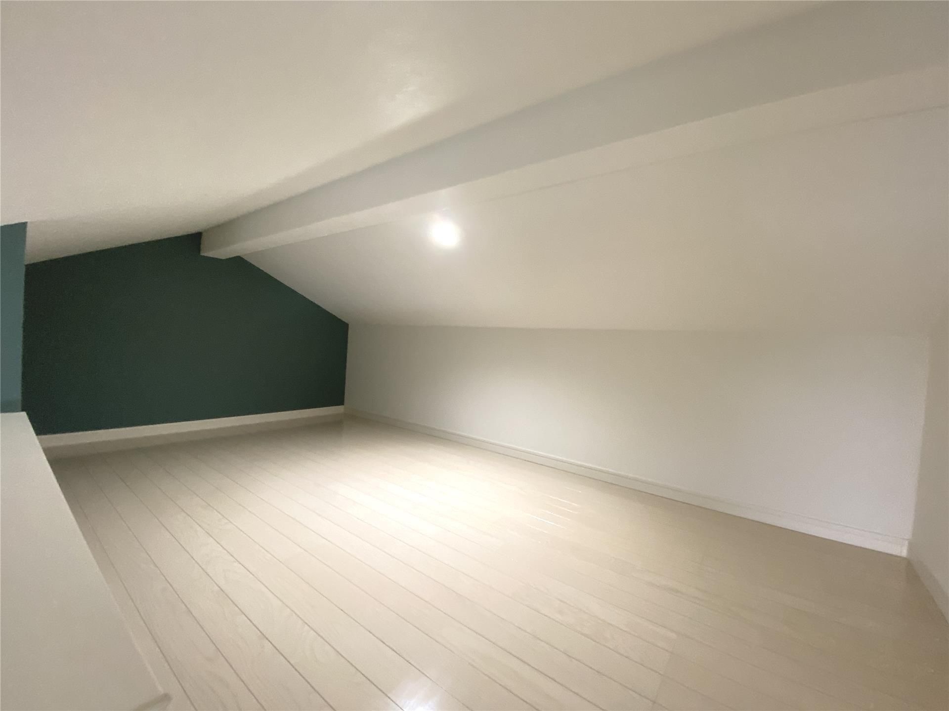 ティファナ橋本 ベッドルーム