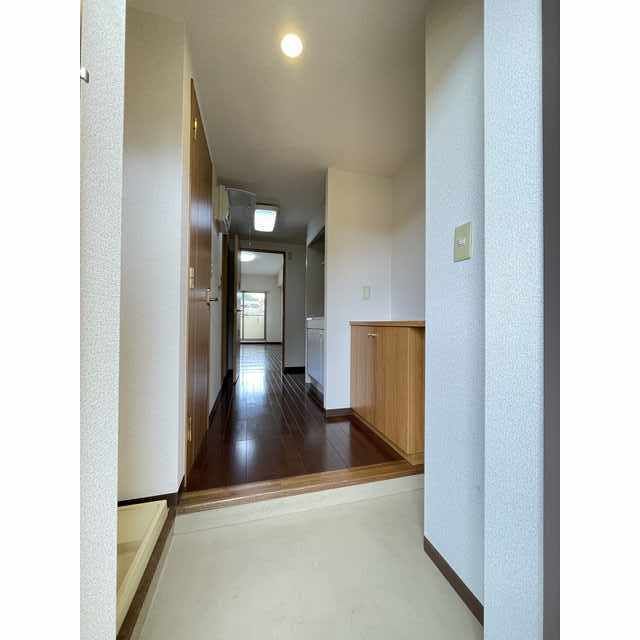 キャッスルヒルズ 玄関