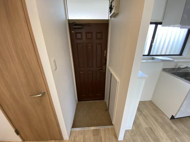 コスモスハイツ 玄関