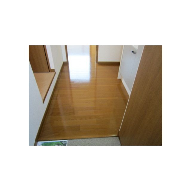 アンプルール ブワ 相模原 玄関