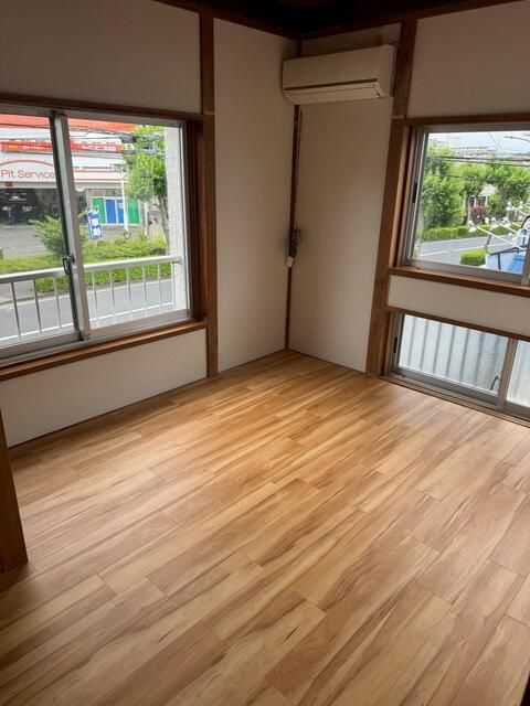 旭町アパート ベッドルーム