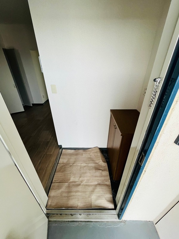 リエス栗原 玄関