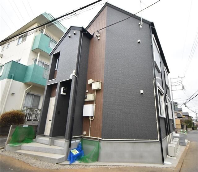 メゾンドソレイユ大塚 201号室 外観