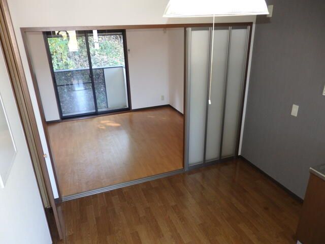 グランドール中野 ベッドルーム