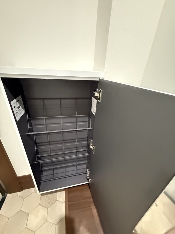 アバーロ橋本 玄関