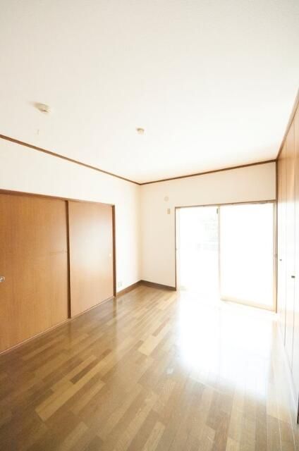 チェリーハイツ上矢部 ベッドルーム