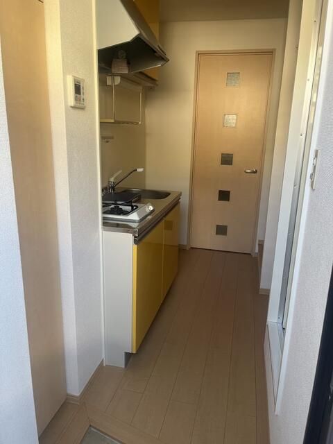 モナリエーＥ 玄関