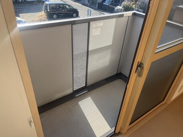 モナリエーＥ ベランダ