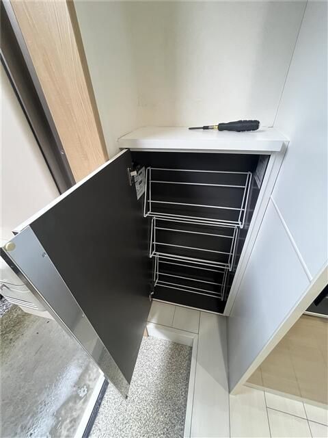 スターウッド共和 玄関