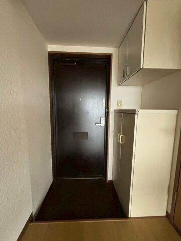 第２山美ビル 玄関