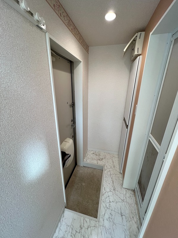 モンパルナス 玄関