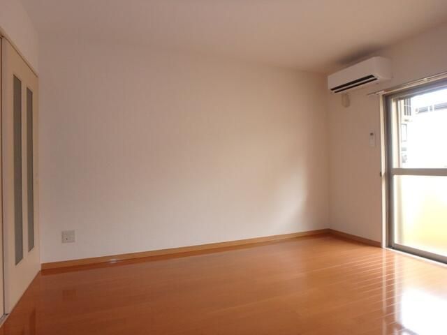 オリーブ ベッドルーム