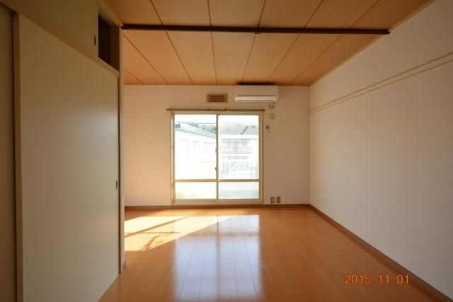 幸栄ハイツ ベッドルーム