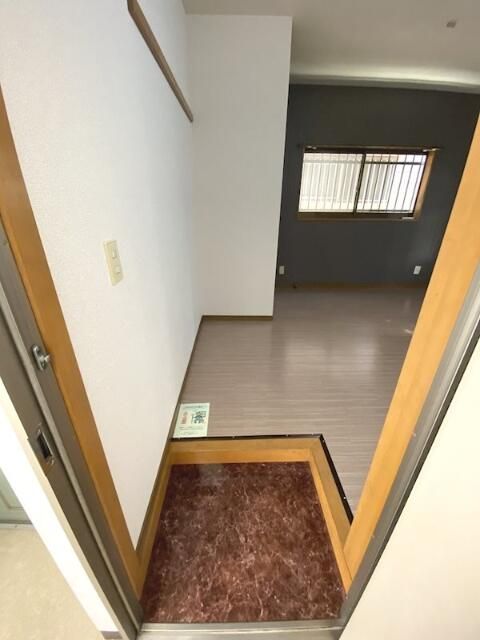 サニースクエア 玄関