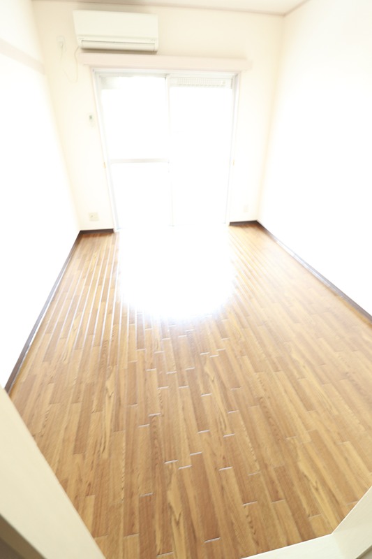 ワンカイヨマンション  リビング