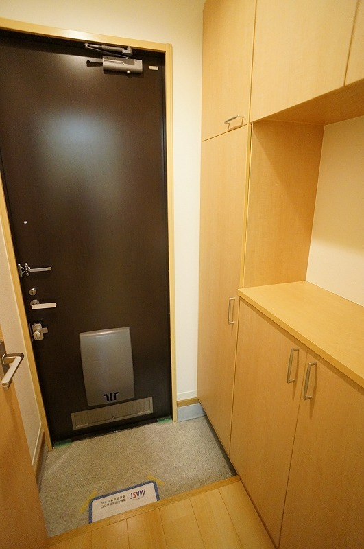 アネックスⅠ 玄関