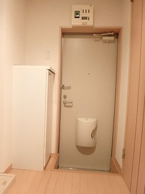 ロフト橋本  玄関