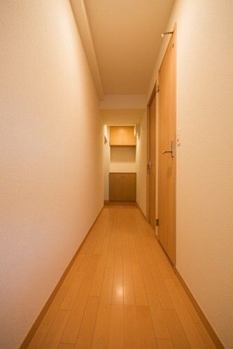 コロッサル六地蔵 玄関