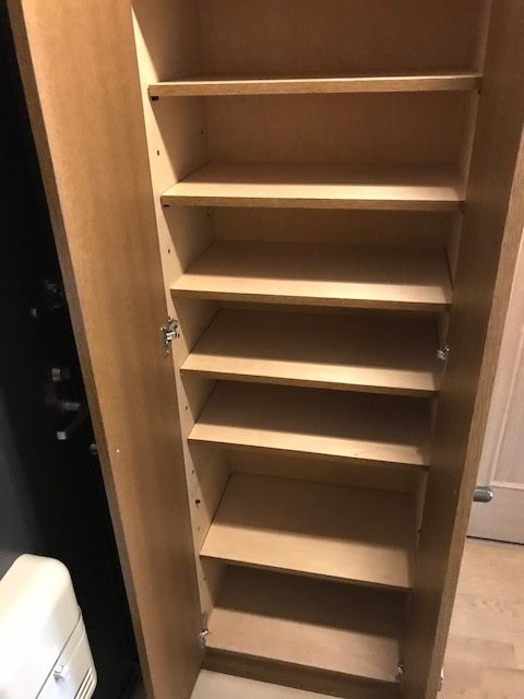 サーティーフォービル 玄関