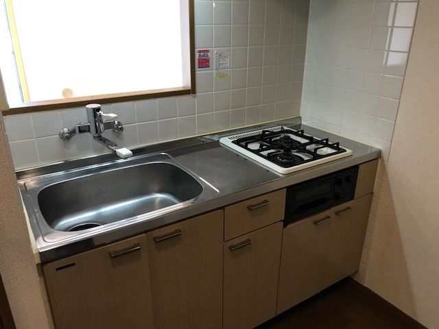 サーティーフォービル キッチン