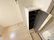 ラ・シャンス北里２号棟 玄関