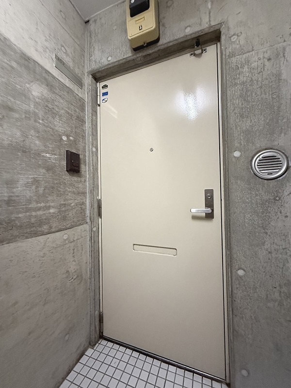 グリーンキューブビル 玄関