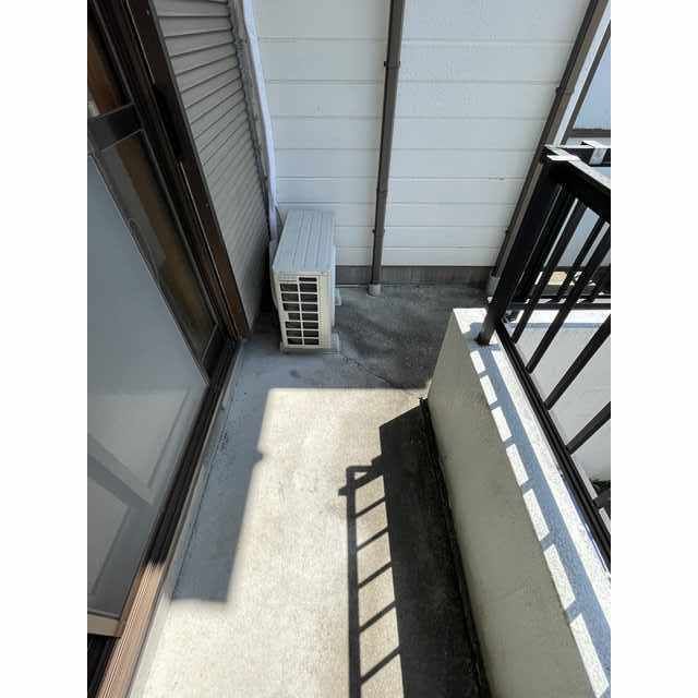 リバーサイドヒルズ ベランダ