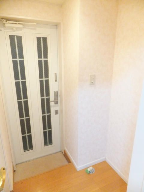 パル・なでしこ 玄関