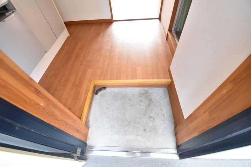 神尾ハイツ 玄関