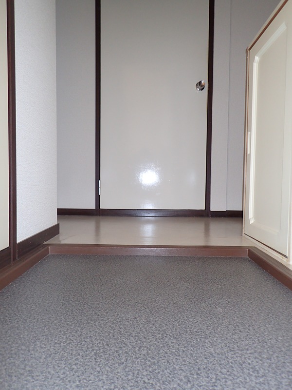 クボコーポ 玄関