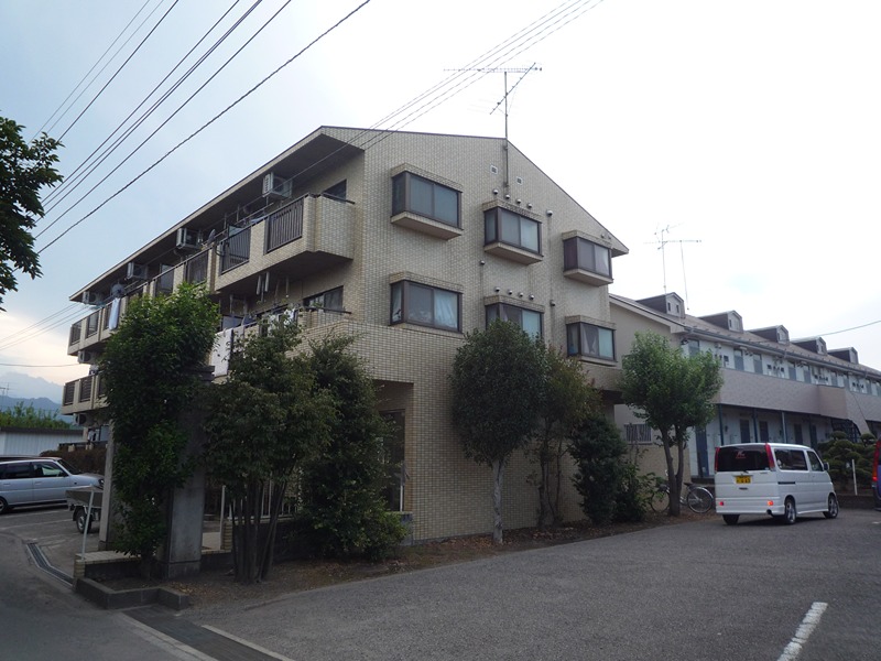 グリーンヒルズコスモ  205号室 外観