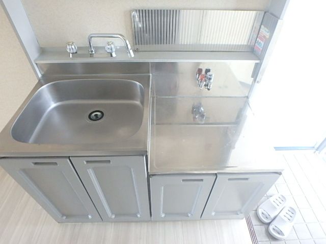 ビーライン下溝１号館 キッチン
