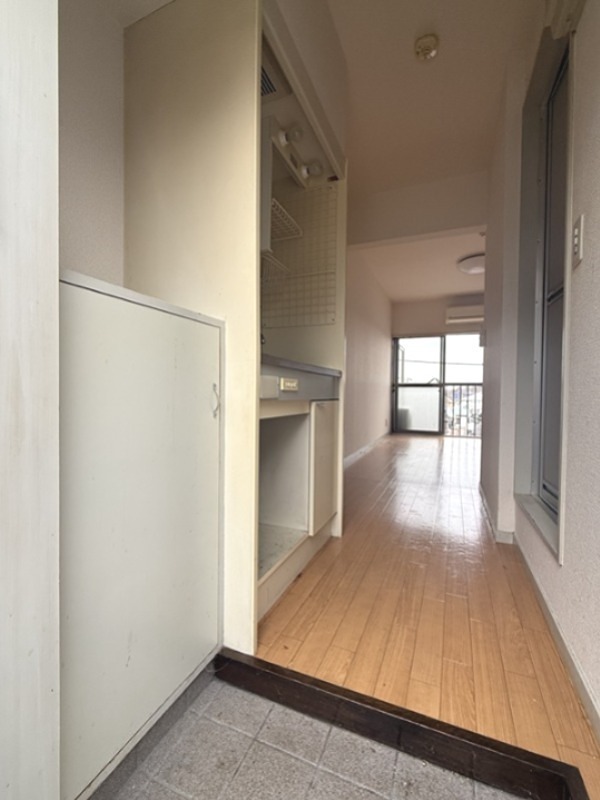 ピースフル坂下 玄関