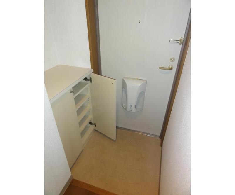 リ・ズィエール 玄関